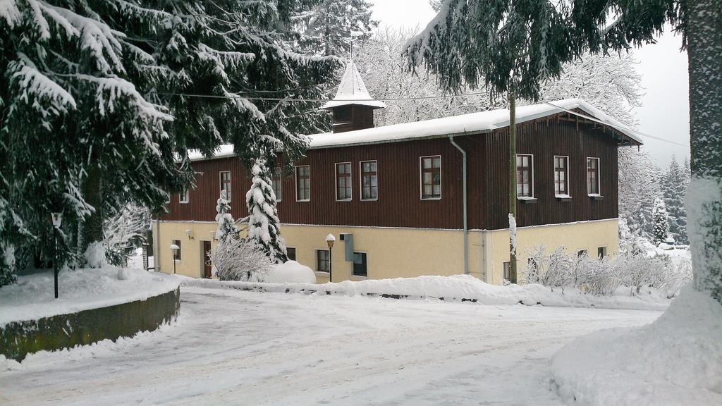 Waldhotel Zoebischhaus Bad Reiboldsgruen ภายนอก รูปภาพ