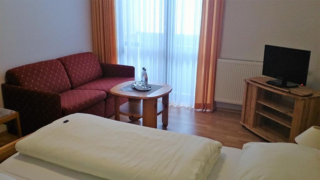 Waldhotel Zoebischhaus Bad Reiboldsgruen ภายนอก รูปภาพ