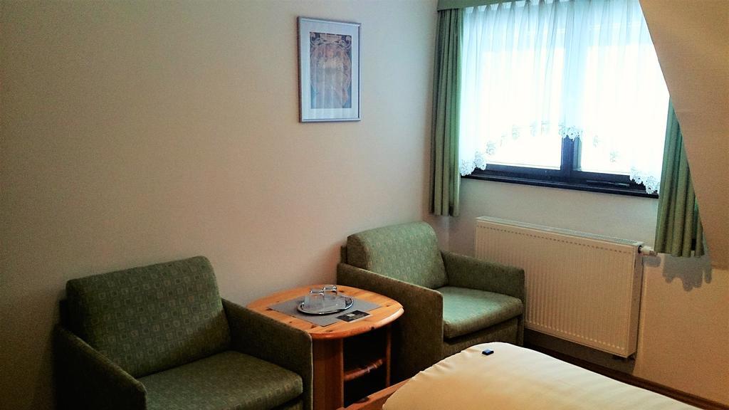 Waldhotel Zoebischhaus Bad Reiboldsgruen ภายนอก รูปภาพ
